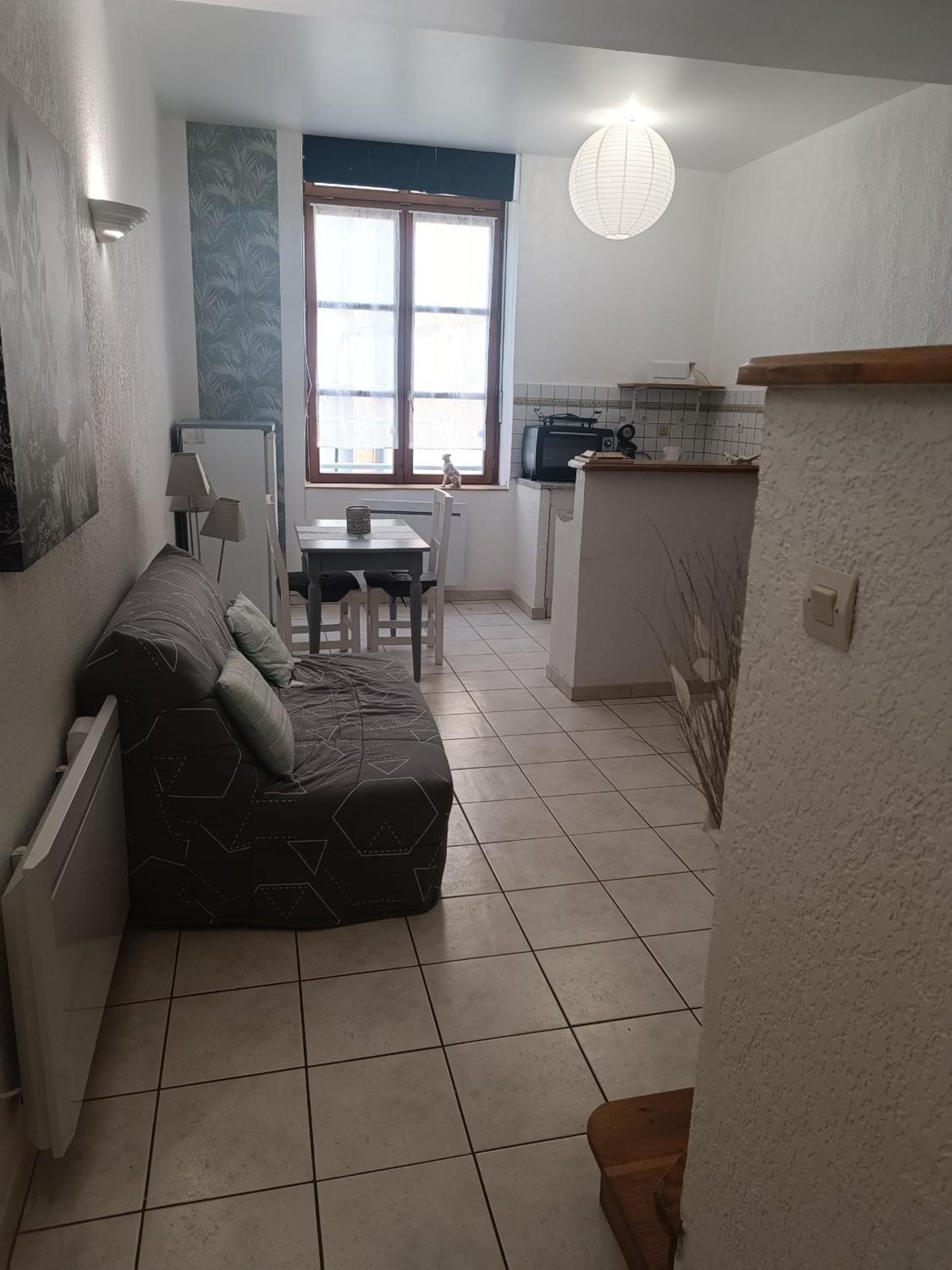 Grand Studio Meuble Chez Coco โรม็อง-ซูร์-อีแซร์ ภายนอก รูปภาพ